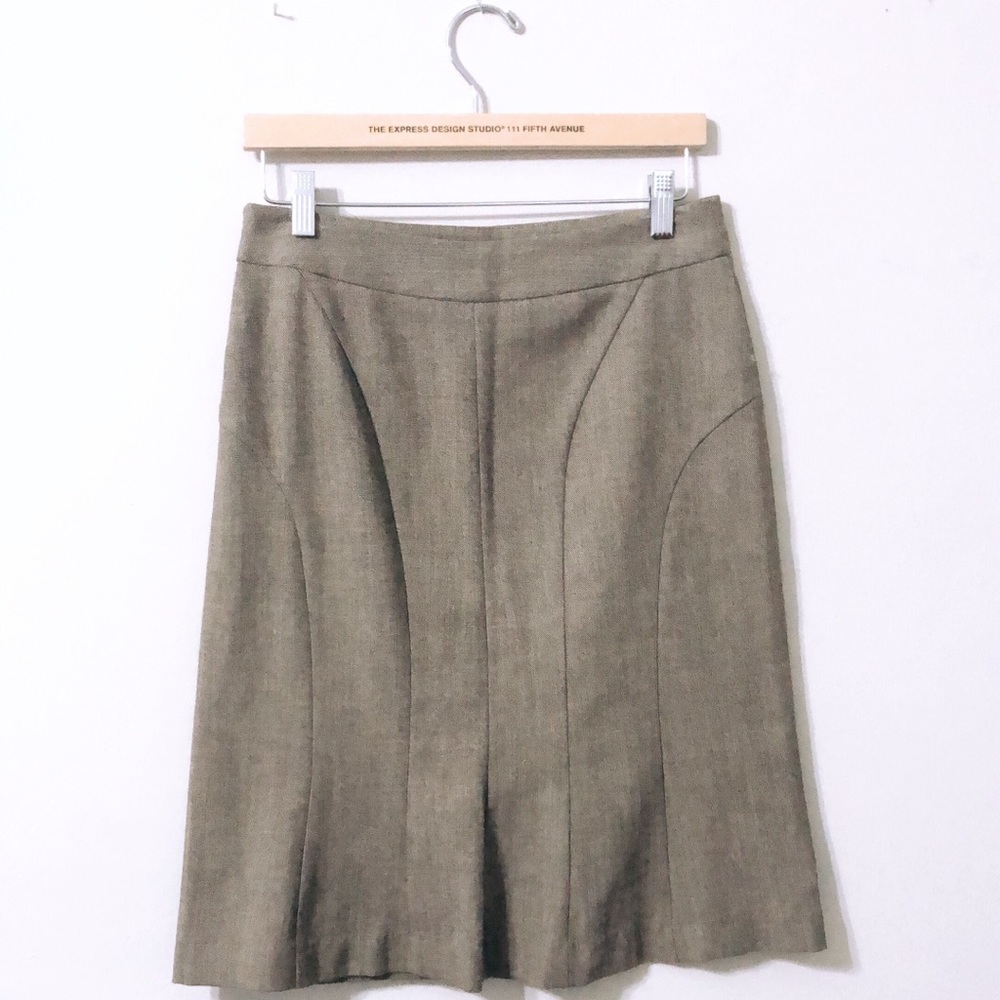 Vintage menswear trend midi skirt
